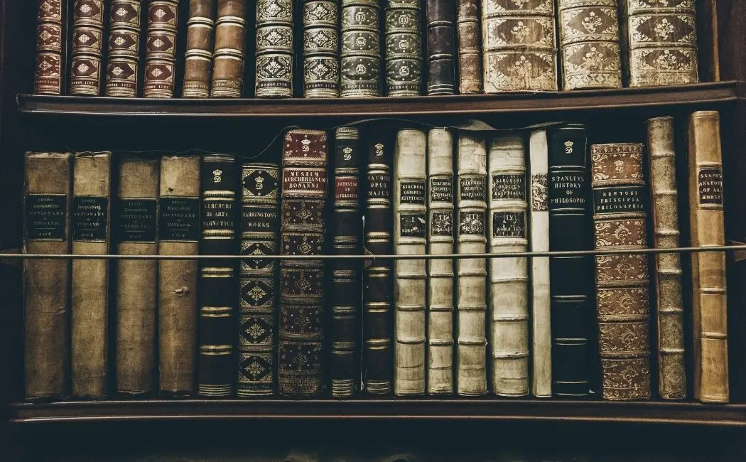 Biblioteka antyczna – zabytkowe meble o niepowtarzalnym charakterze