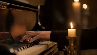 Sześć głosów, świece i muzyka filmowa - niezwykły wieczór w Stalowej Woli