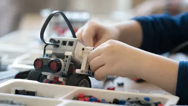 Mały robot, wielkie pomysły - Biblioteczny Klub Programisty w MBP