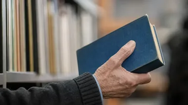 Seniorzy ruszają po kulturę - biblioteka przygotowała pięć spotkań