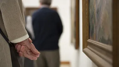 Seniorzy ruszają po sztukę - muzeum otwiera wystawy