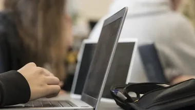 Uczniowie mogą nakręcić 90 sekund o nikotynie. Finał odbędzie się w Senacie