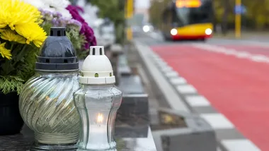 Trzy dodatkowe linie autobusowe ułatwią dojazd na cmentarze w Stalowej Woli