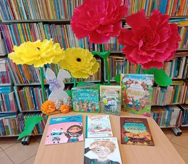 Nowe półki, nowe światy - co warto wziąć z Filii nr 5 teraz