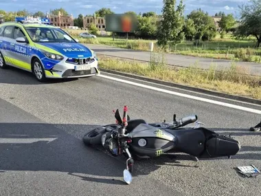 Czterech nietrzeźwych kierujących i wypadek motocyklisty