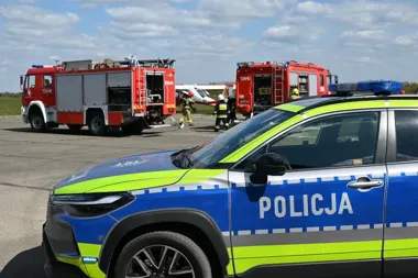Samolot uderzył o płytę lotniska w Turbi. Służby sprawdzały reakcję