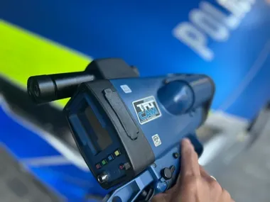 Seat pędził 102 km/h w zabudowanym - kierowca stracił prawo jazdy