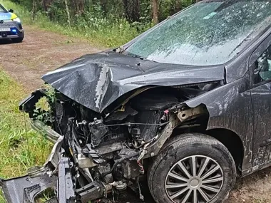 Po uderzeniu w słup odjechał dalej - miał zakaz i ponad 1,5 promila