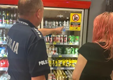 Nocne kontrole w Stalowej Woli - sprzedawcy alkoholu muszą uważać